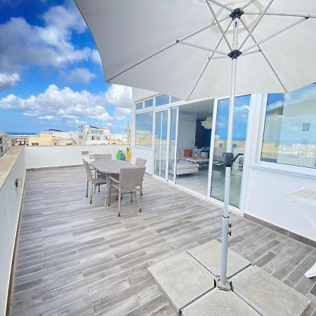 Apartamento Penthouse "Maltese Scent" Mellieħa Exterior foto