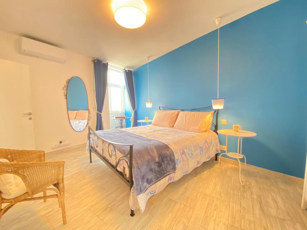 Apartamento Penthouse "Maltese Scent" Mellieħa Exterior foto