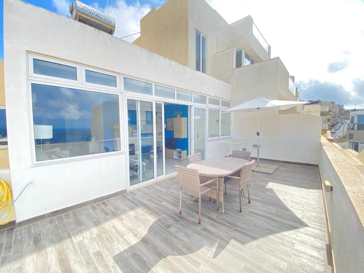 Apartamento Penthouse "Maltese Scent" Mellieħa Exterior foto